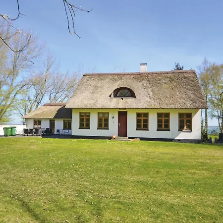 Holiday home Venohus *